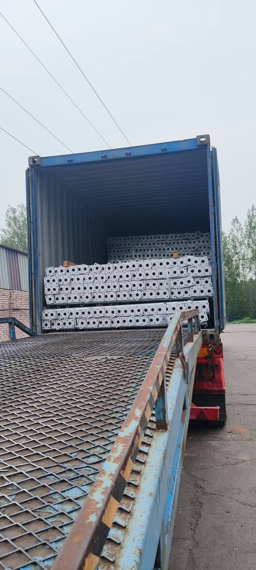 Acrow Props Trunk