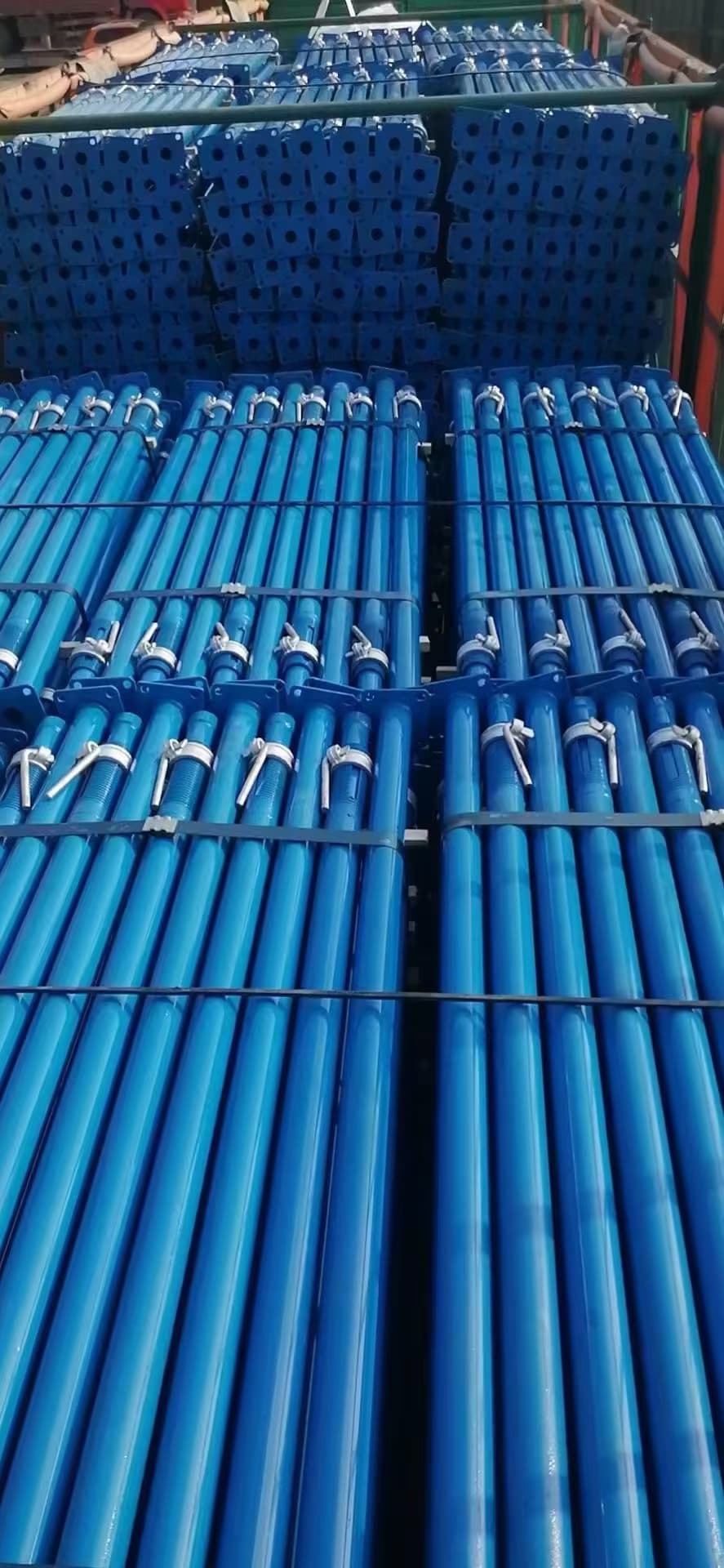 Painted Acrow Props (Bulk Pallets)